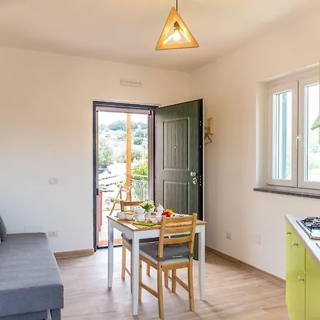 Fili D'erba Cilento فيلاماري